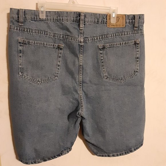 Full Blue Men's Denim Shorts in Size 42 - Picture 3 of 6